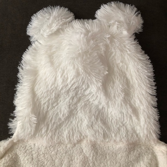 La Vie En Rose Polar Bear Shawl or Wrap NWT - Picture 15 of 16